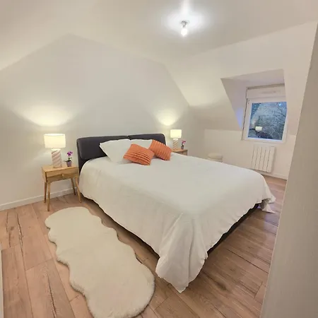 Maison Entiere - 8 Personnes - Jardin - Parking Prive -proche Laval Gæstehus Loiron-Ruille